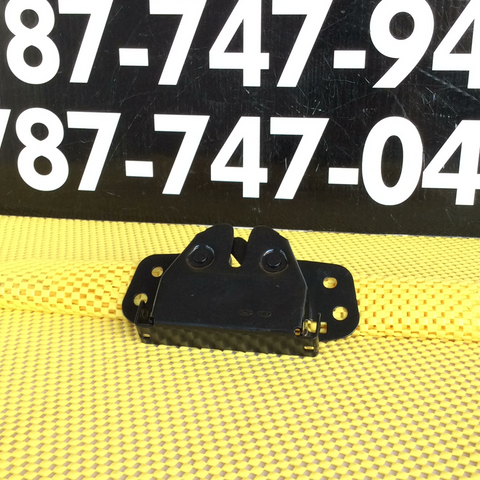 Pestillo del bonete (Hood Lock Latch) Hyundai Tucson 10-15