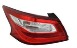 Foco trasero izq Nissan Altima 16-17