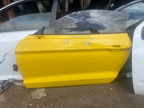 Puerta Izq Delantera Ford Mustang 15-20