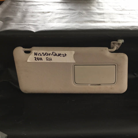 Visera der Nissan Quest 11-17