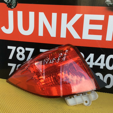 Foco Trasero izq Toyota Corolla Sedan 17-19