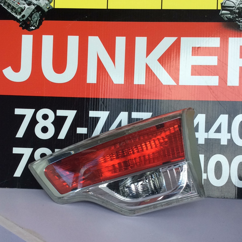 Foco Trasero de baúl der Toyota Highlander 14-16