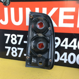 Foco Trasero izq Toyota Tundra 00-06