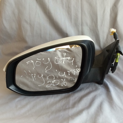 Retrovisor izq Toyota Highlander 14-19
