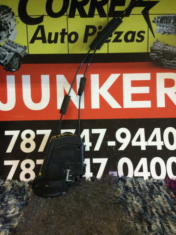 Cerradura Der Trasera Toyota Yaris 07-12