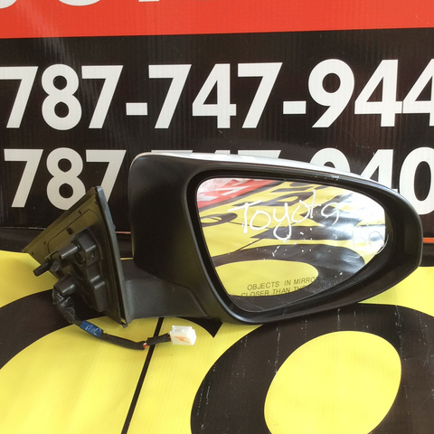 Retrovisor der Toyota Camry 12-14