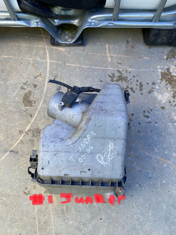 Filtro de Aire Toyota Tundra 00-06