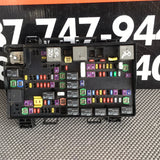 Módulo Caja de Fusibles Dodge RAM 2500 13-18