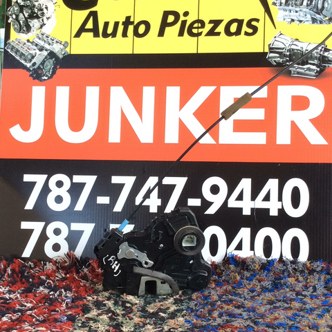 Cerradura de Puerta Der Del Toyota Corolla 09-13