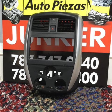 Careta Radio y Ventanas Nissan Versa Note 16-21