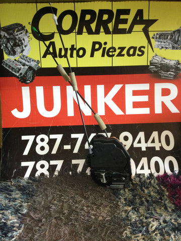 Cerradura de Puerta Izq Tras Toyota Corolla 20-23