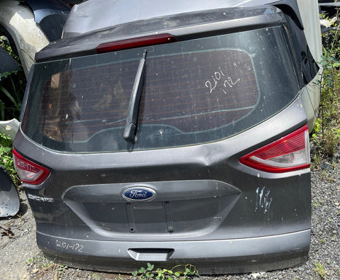 Compuerta Ford Escape 13-19