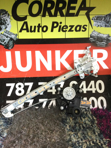 Maquinaria de Cristal Izq Tras Toyota Corolla 20-23