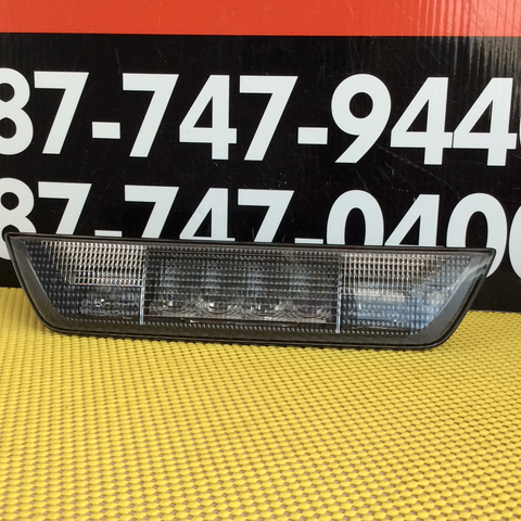 Tercera Luz de Freno Toyota Tacoma 16-21