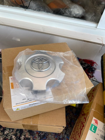 Centro de Aro Toyota Sequoia 00-06