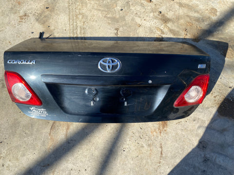 Tapa de Baúl Toyota Corolla 09-13