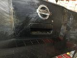 Compuerta Nissan Titán 04-15