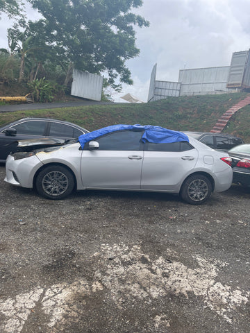 Puerta Derecha Trasera Toyota Corolla 14-19