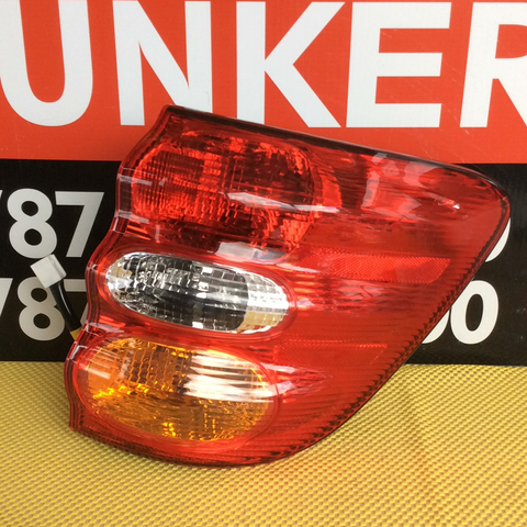 Foco Trasero der Toyota Sequoia 01-04