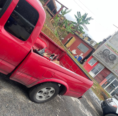 Cajon de Toyota Tacoma 01-04