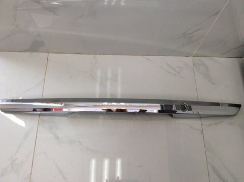 Moldura del Baúl Toyota Corolla 11-13