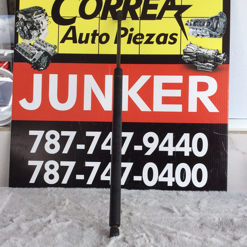 Botella izq (Lift Cylinder Support) Honda Pilot 09-15