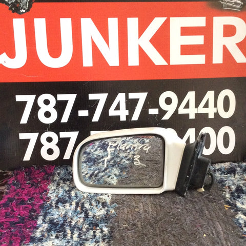 Retrovisor izq Hyundai Elantra 92-95