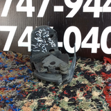 Cerradura de Bonete Mercedes C230 03-12