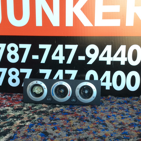 Careta Control de Aire Toyota Tacoma 05-11