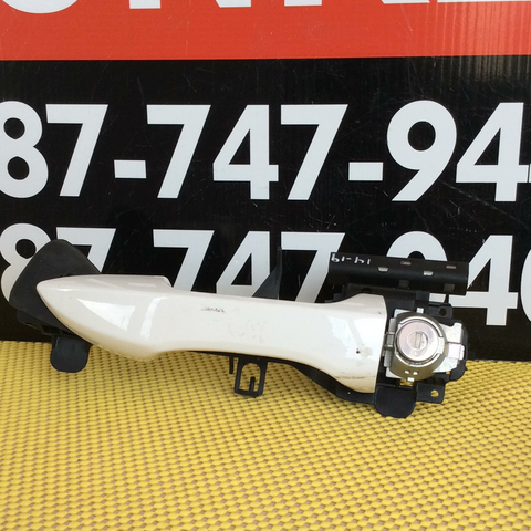 Handle izq Toyota Corolla Sedan 14-19