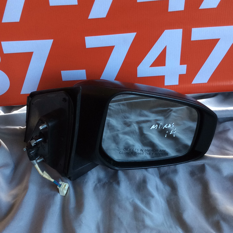 Retrovisor der Mitsubishi Mirage HB 14-20