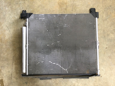 Condensador Toyota Tacoma 16-20