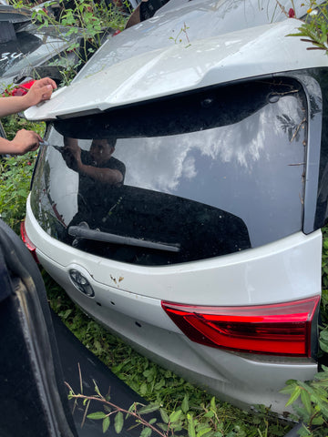 Compuerta Toyota Highlander 14-19