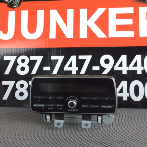 Radio Mazda 2/Toyota Yaris 15-19