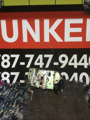 Cerradura de Bonete Mitsubishi Outlander 14-18