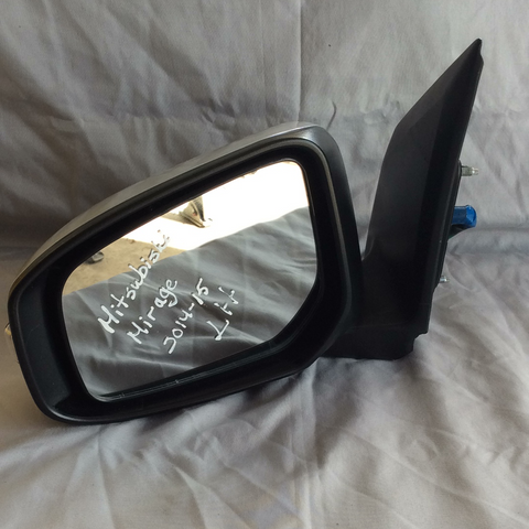 Retrovisor izq Mitsubishi Mirage G4/HB 14-25 con señal