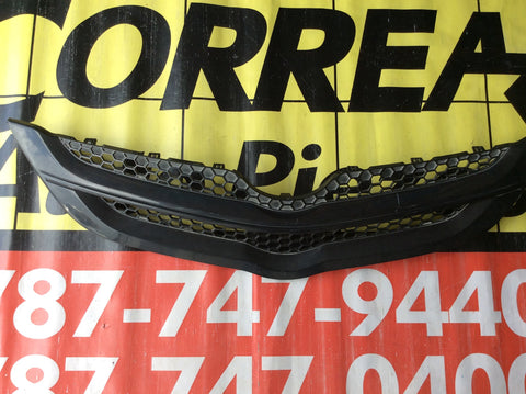 Parrilla Toyota Yaris Sedan 07-11