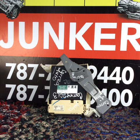 Módulo Control Chasis Múltiplex Toyota Camry 11-15