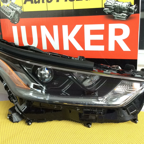 Foco Delantero der Toyota Highlander 20-21