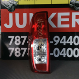 Foco Trasero izq Nissan Frontier 05-14