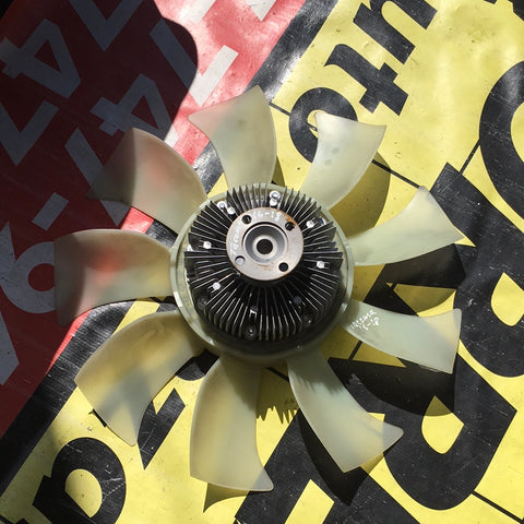 Abanico de radiador Tacoma 16-18