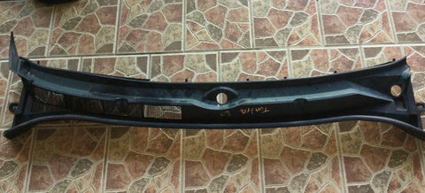 Parrilla de Wiper Toyota Tundra 19-21