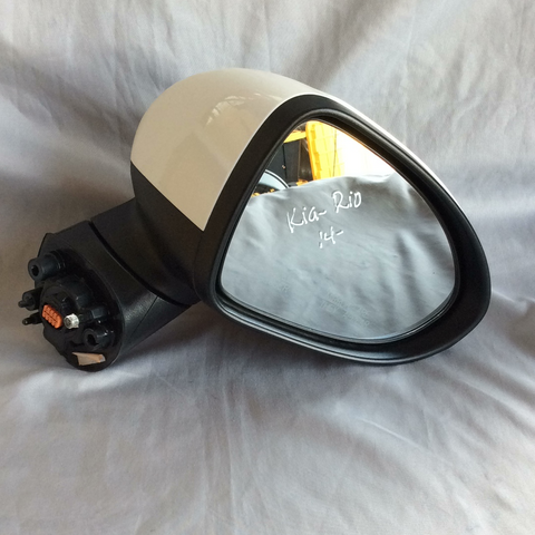 Retrovisor der Kia Rio Sedan 14-17