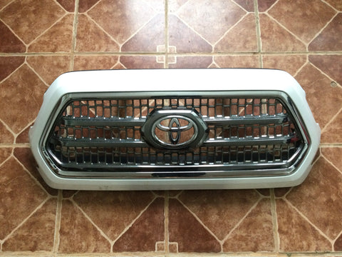 Parrilla Toyota Tacoma 16-20