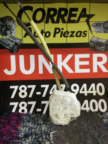 Cerradura Der Del Toyota Yaris/Mazda 2 16-20