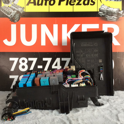 Módulo Caja de Fusibles Toyota Tacoma 16-21