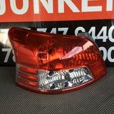 Foco trasero izq Toyota Yaris Sedan 07-12