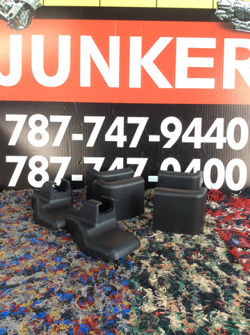 Accesorio Interior Der/Izq Toyota Tacoma 16-20