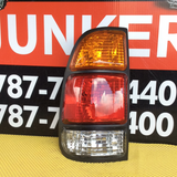 Foco Trasero izq Toyota Tundra 00-06
