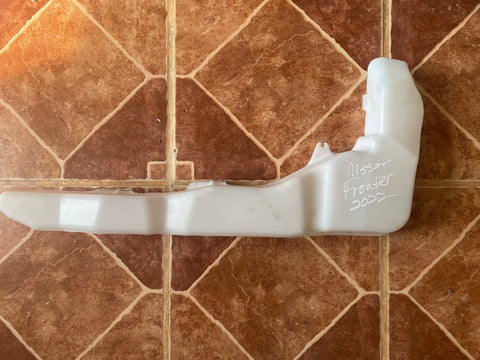 Can de Wiper Nissan Frontier 2022